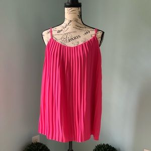 Fabulous 💓Pink Pleated Top!